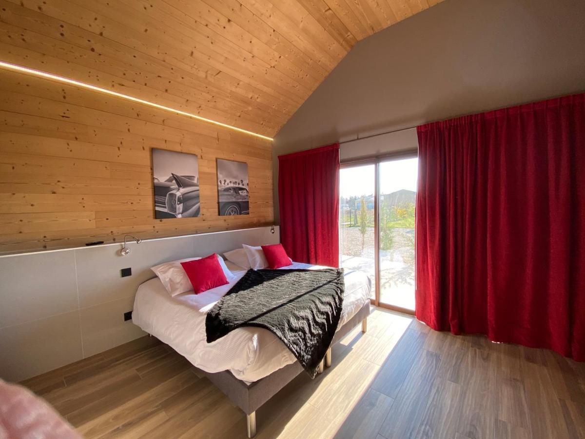 World Hotel Saint-Vulbas Esterno foto